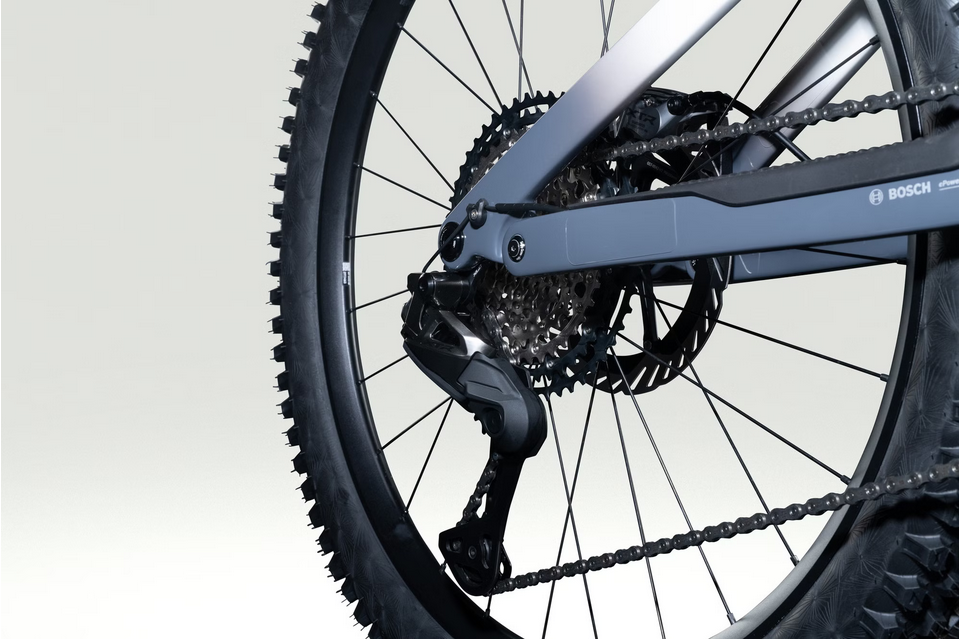 VTT Électrique Tout-Suspendu Lapierre Overvolt AM CF 10.8 12V 800Wh Bosch 100 Nm MX (29/27.5'') Blanc/Gris2026