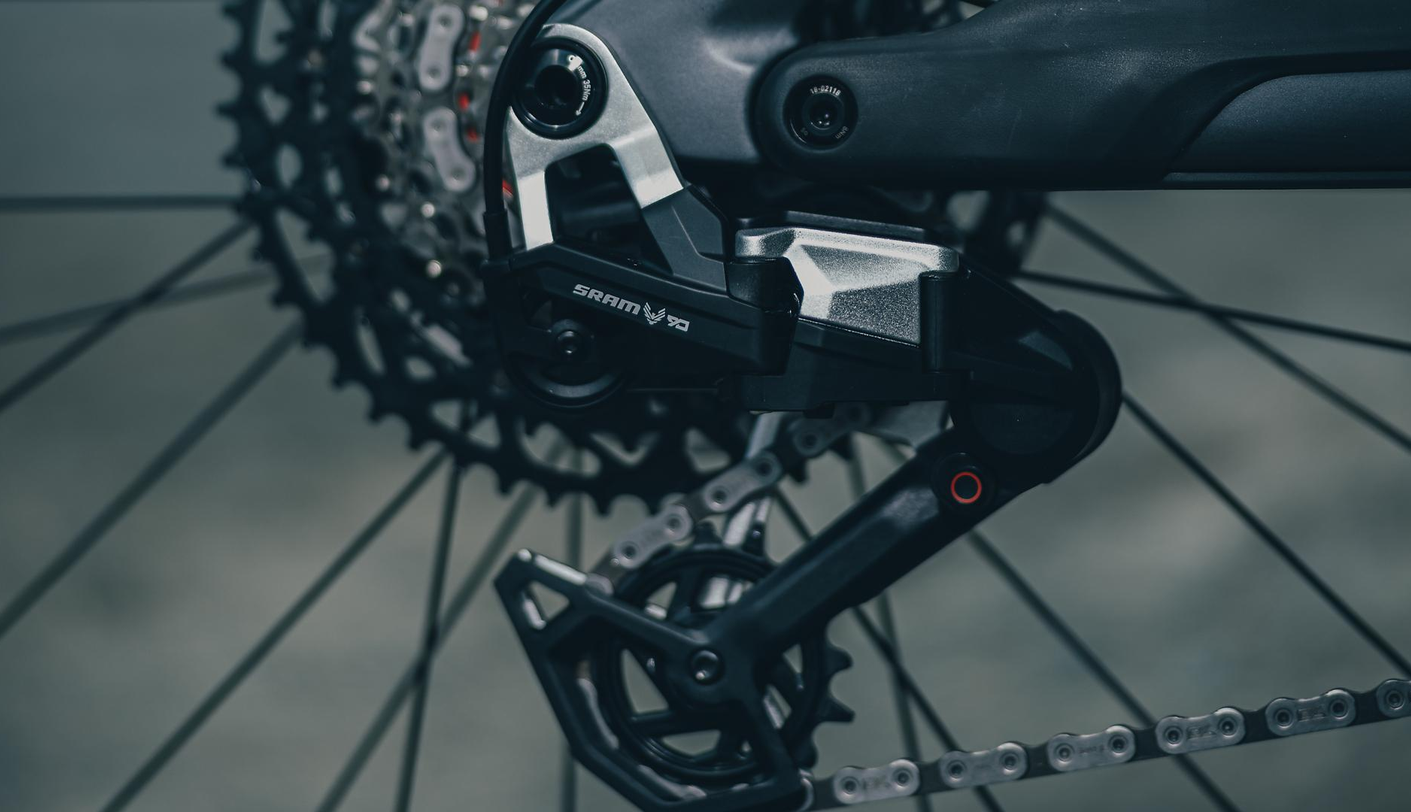 CUBE - VTT tout-suspendu à Assistance Électrique de Trail Stereo Hybrid ONE44 HPC EXC 800  M2S de 2027