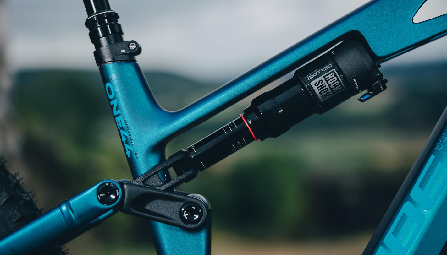 CUBE - VTT tout-suspendu à Assistance Électrique de Trail Stereo Hybrid ONE44 HPC EXC 800 M2S de 2027