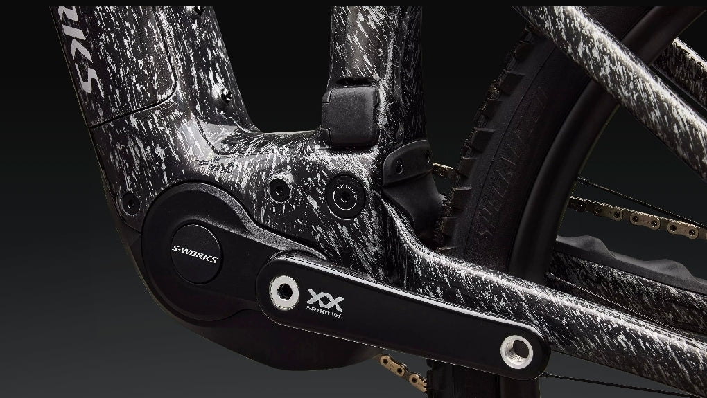 Velo electrique Specialized 
S-Works Turbo Levo R
Couple de 111 Nm, puissance de 850 W, batterie de 840W 2027