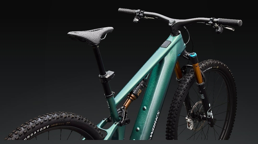 Velo electrique Specialized 
S-Works Turbo Levo R
Couple de 111 Nm, puissance de 850 W, batterie de 840W 2027