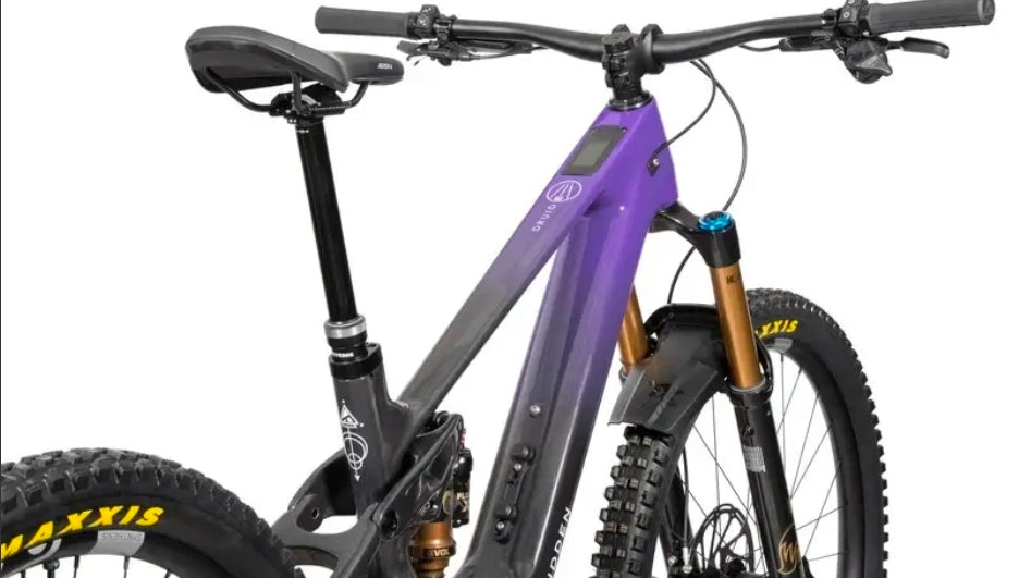 Vélo Forbidden Bike Druid E T2 29/27,5'' 160 mm 12 V Avinox M2S 800 Wh Purple Haze 2027