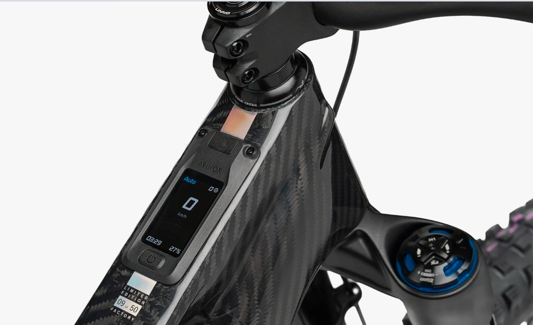 Vélo électrique Unno Mith Factory. DJI Avinox M2S